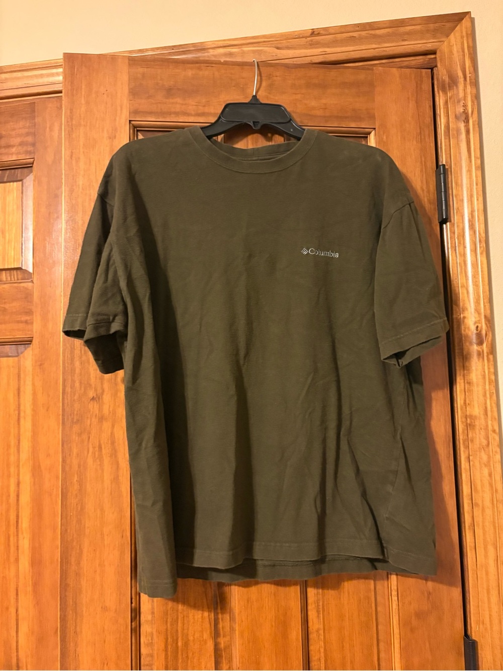 Columbia Men's Short Sleeve 100% Cotton Crew Tee in Olive